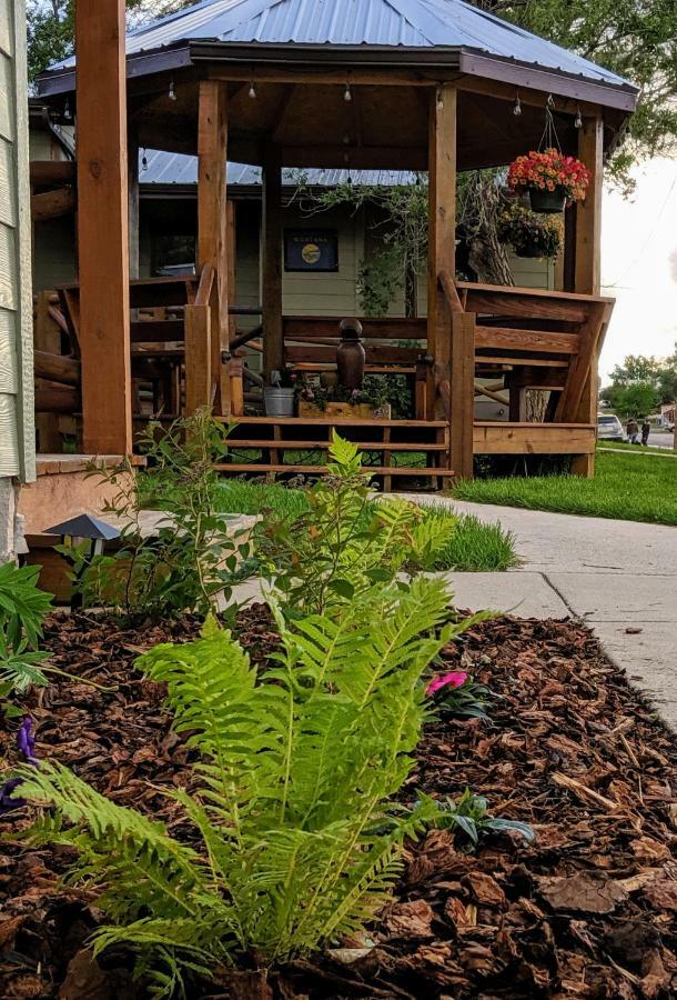 Sagebrush Inn & Suites Broadus Extérieur photo